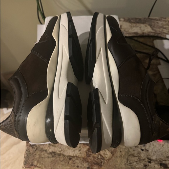 NEW- Louis Vuitton Monogrammed Running Shoes- 7.5 men’s size 9 women’s. - Picture 12 of 14